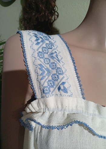 vintage Nakışlı Beyaz Askılı Uzun Gecelik - Görsel 4