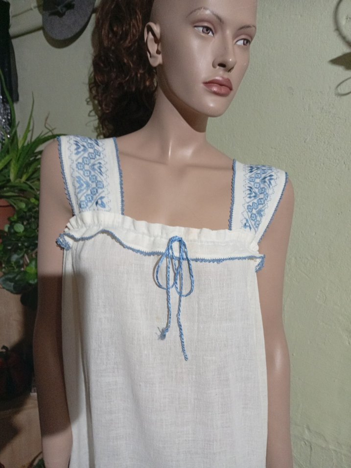 vintage Nakışlı Beyaz Askılı Uzun Gecelik - Görsel 2