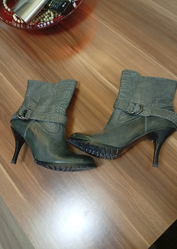 gri Yılan Derisi tarz özel seri Bot - Görsel 2