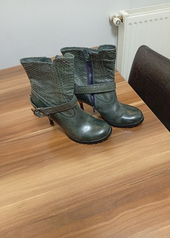 gri Yılan Derisi tarz özel seri Bot - Görsel 4