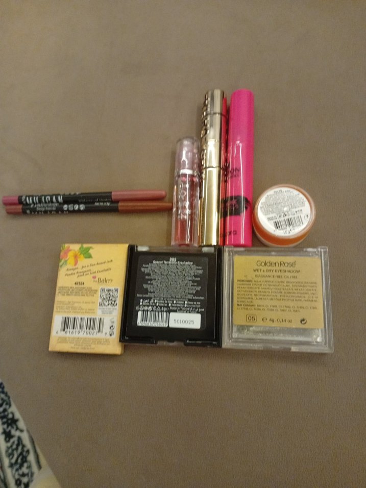 Gabrini Wet & Dry Pudra Paleti ve Makyaj Ürünleri - Görsel 2