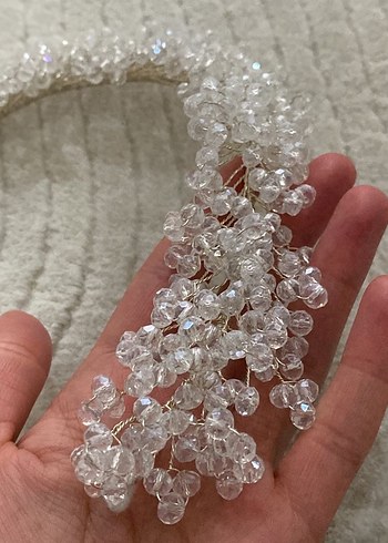 Boncuk İşlemeli Beyaz Örgü Saç Bandı