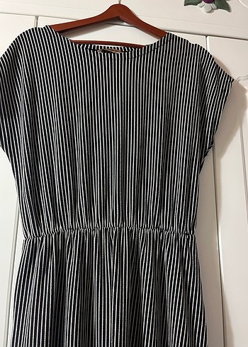 Kadın kız siyah beyaz çizgili elbise - Görsel 3