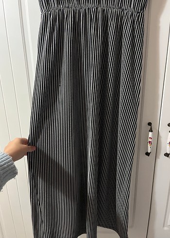Kadın kız siyah beyaz çizgili elbise - Görsel 4