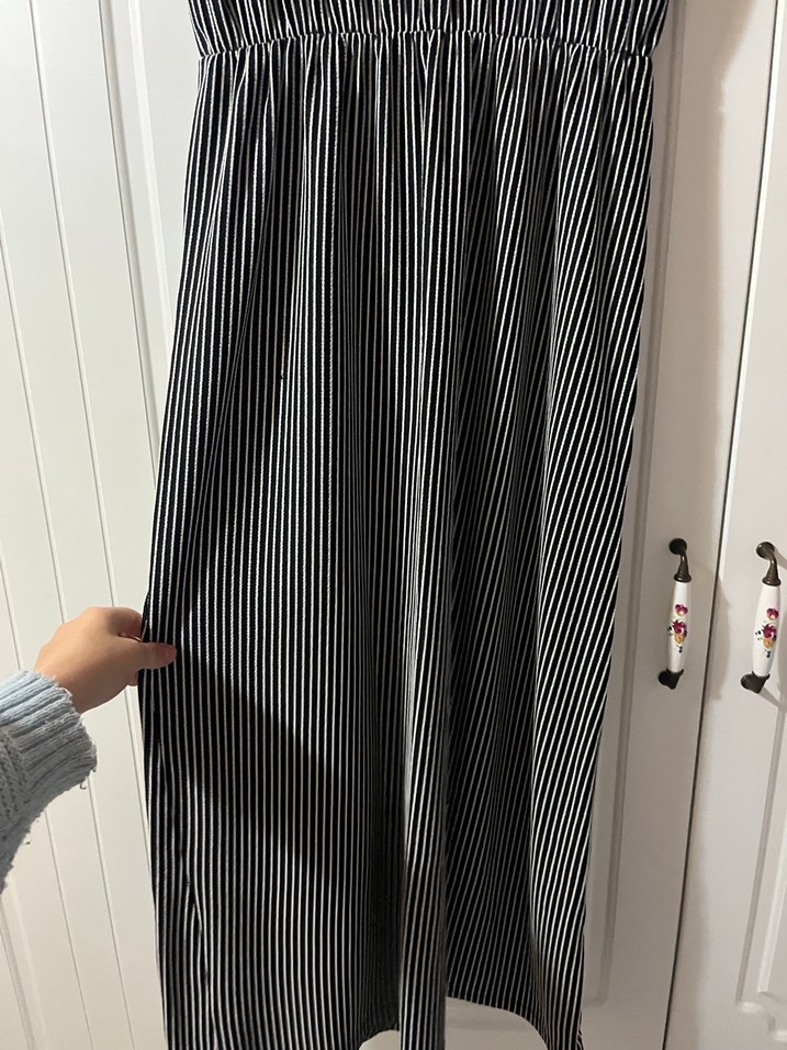 Kadın kız siyah beyaz çizgili elbise - Görsel 4