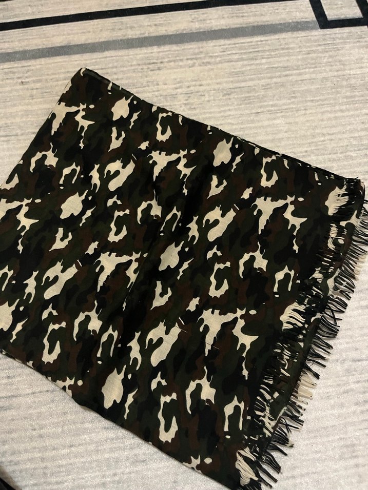 Kahverengi Desenli Kadın Şal - Görsel 3