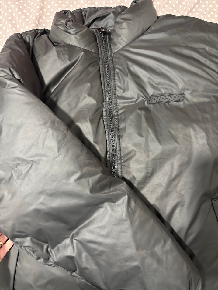 Siyah Yüksek Yakalı Rahat Erkek Mont - Görsel 3