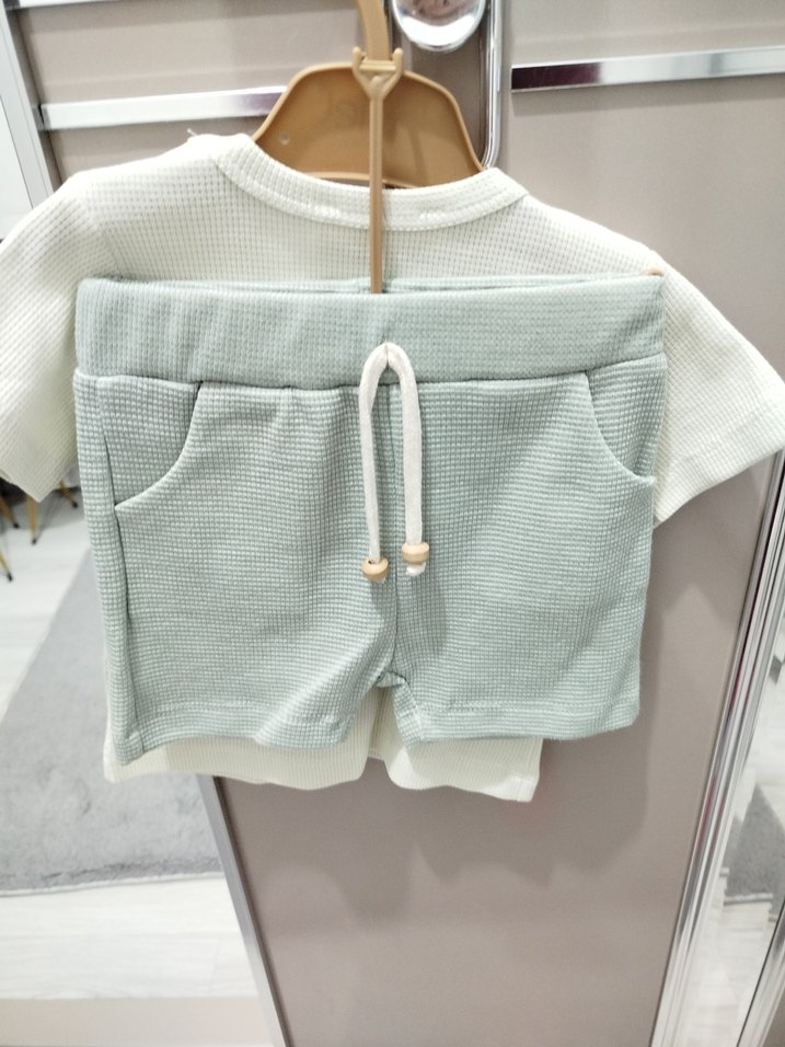 Kısa Kollu Pamuklu Bebek Takımı - Görsel 2