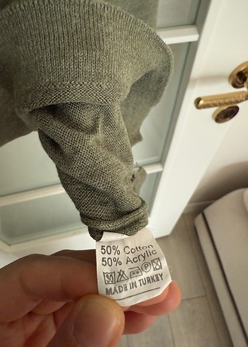 Yeşil Düğmeli Uzun Kollu  Triko - Görsel 3