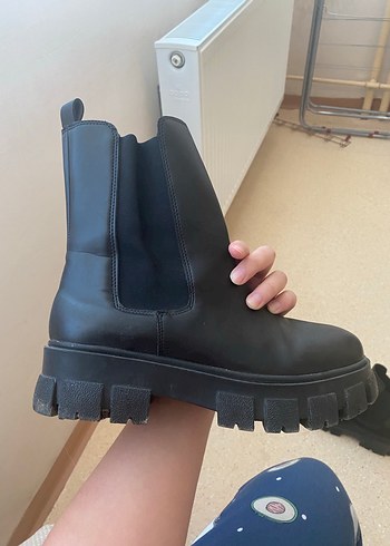 Siyah Deri Platform Topuklu Kadın Bot - Görsel 3