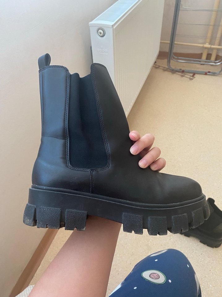 Siyah Deri Platform Topuklu Kadın Bot - Görsel 3