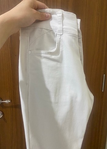 Beyaz Midi Kadın Kot Pantolon