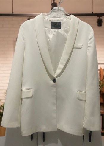 s Beden Düğmeli Beyaz Kadın Blazer Ceket