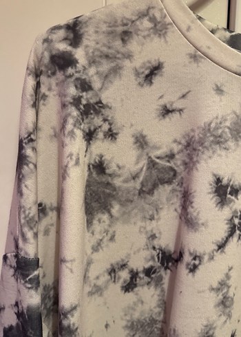 Bershka Gri Batik Desenli Uzun Kollu Sweatshirt