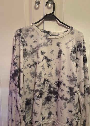 Gri Batik Desenli Uzun Kollu Sweatshirt