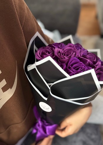 Mor 2 renk tonlu 
Saten Gül Buketi - Görsel 4