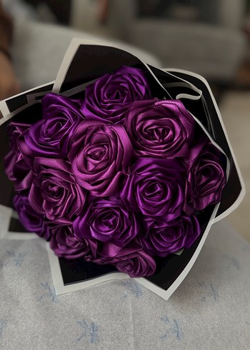 Mor 2 renk tonlu 
Saten Gül Buketi - Görsel 2