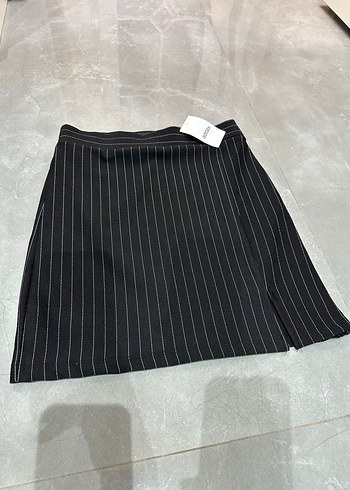 m Beden siyah Renk Çizgili Mini Etek, Dar Kesim,siyah