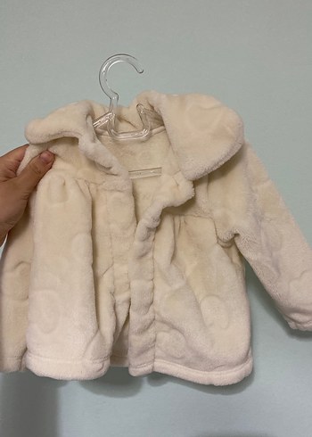 Kız Bebek Beyaz Kürklü Fitilli Ceket