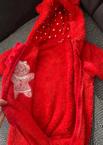 Kız Bebek Kapüşonlu Kırmızı Tulum - Görsel 3