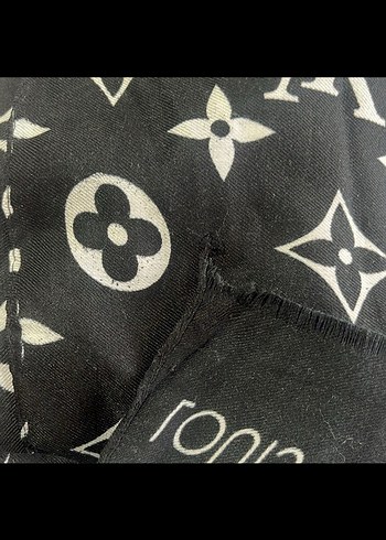 Beden Louis Vuitton fular