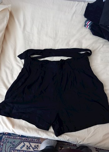 Kadın Siyah Keten Kemerli Mini Şort - Görsel 2