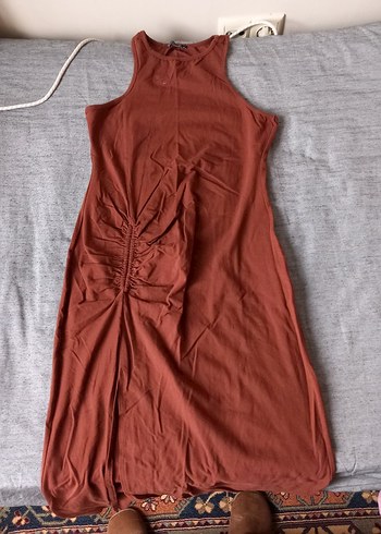 Yazlık askılı yırtmaçlı elbise - Görsel 2