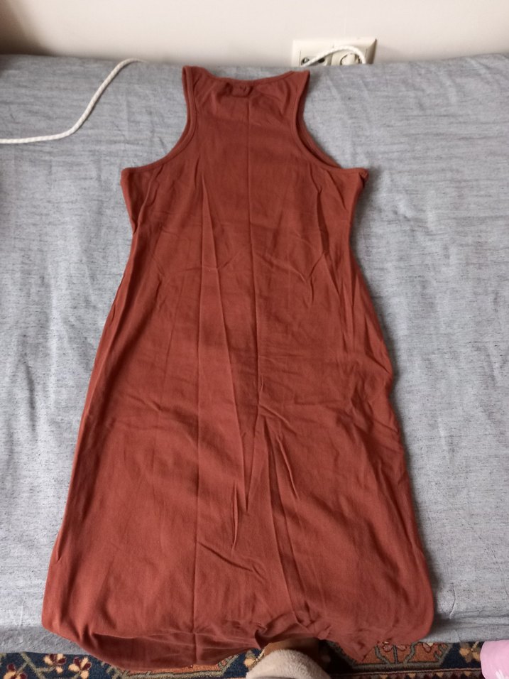 Yazlık askılı yırtmaçlı elbise - Görsel 4