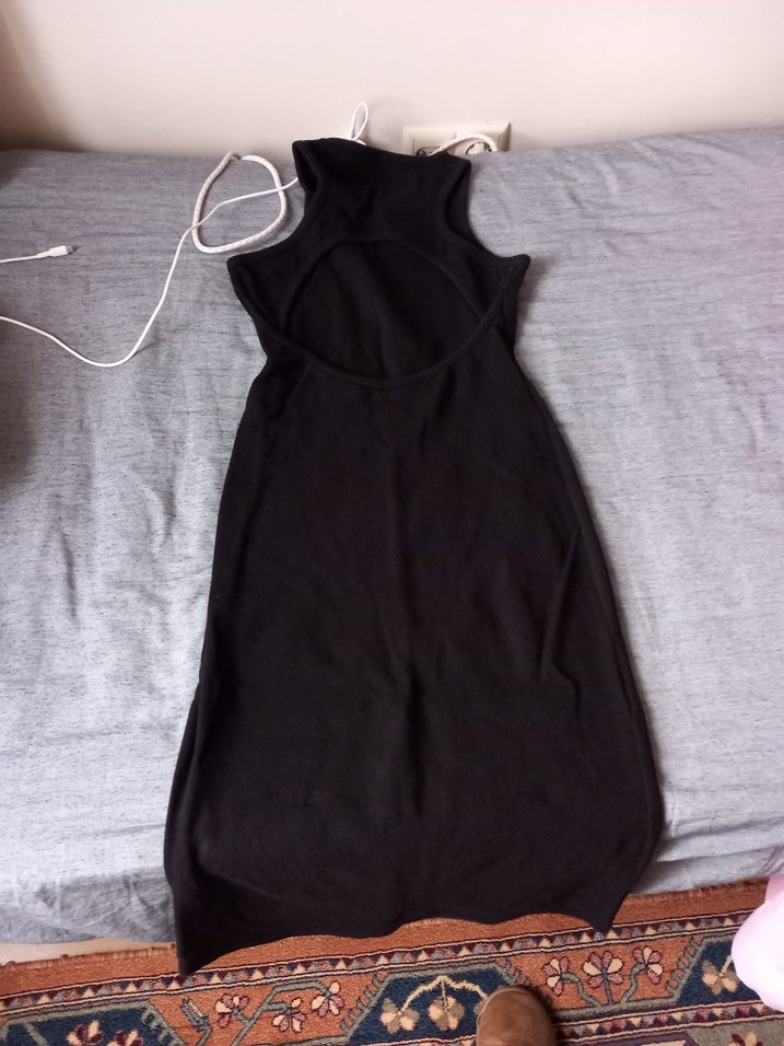 Siyah Yüksek Yakalı Kolsuz Uzun Elbise - Görsel 2