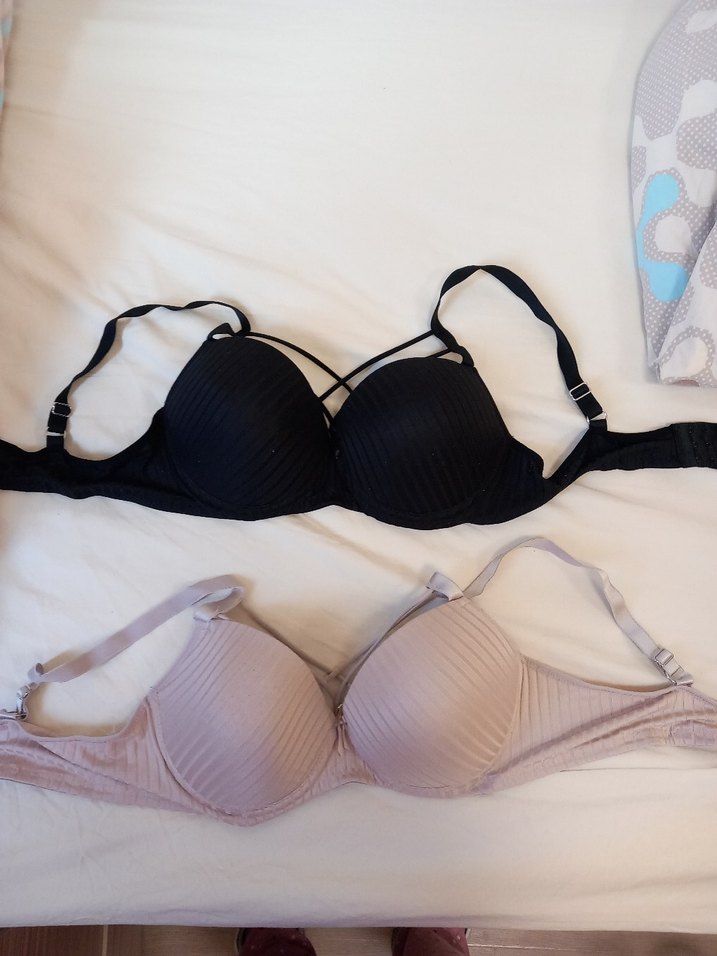 Minimalist Düz Siyah ve Bej Sütyenler 90c - Görsel 2