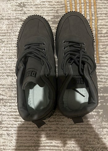 Diğer Siyah Suet Bagcikli Sneaker