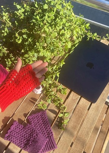 Bohem Tarz Kırmızı Örgü Parmaksız Eldiven - Görsel 2