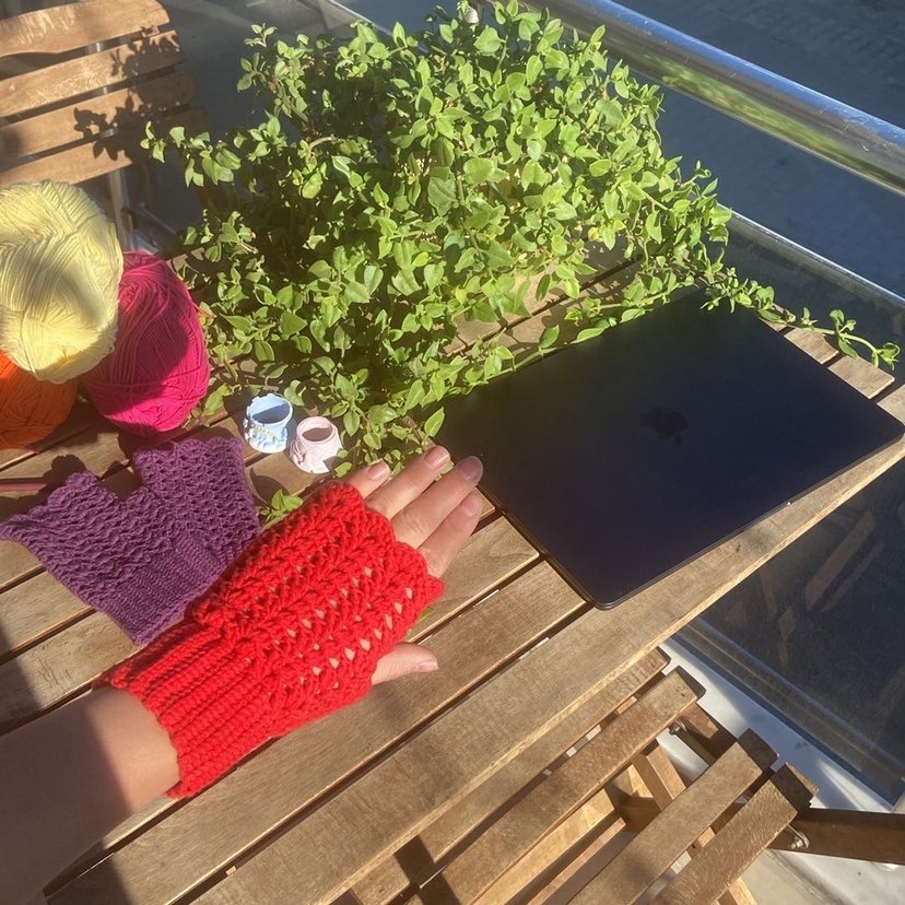 Bohem Tarz Kırmızı Örgü Parmaksız Eldiven - Görsel 3