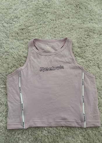 Kadın pembe crop sporcu atleti