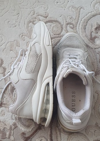 38 Beden beyaz Renk Guess Beyaz Bağcıklı Kadın Spor Ayakkabı