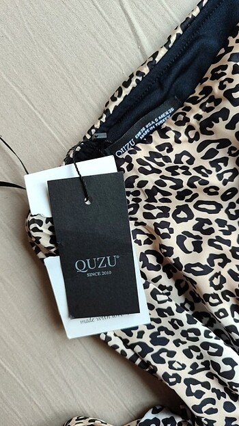 Quzu marka kadın leopar desenli saten elbise - Görsel 2