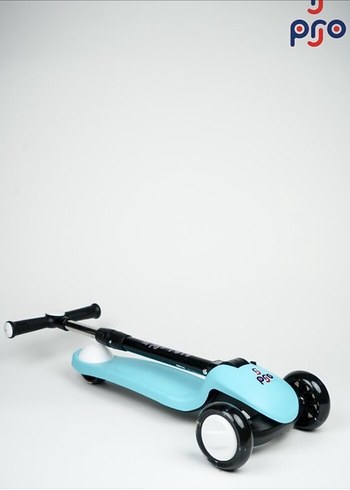 ÇOCUKLAR İÇİN IŞIKLI DAYANIKLI SCOOTER - Görsel 3