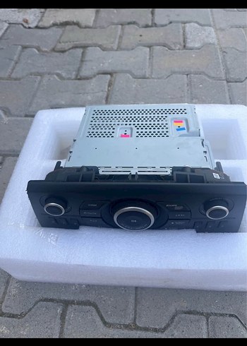 Siyah Araç Müzik Sistemi BHB Modeli mazda3 2012 bl kasa - Görsel 3