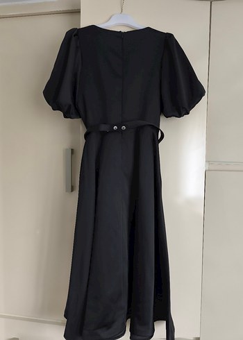 Kemer Detaylı Siyah Midi Elbise - Görsel 3