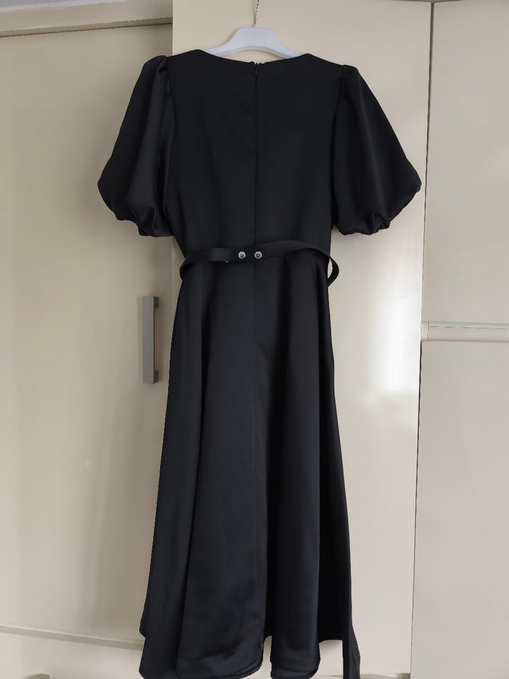 Kemer Detaylı Siyah Midi Elbise - Görsel 3