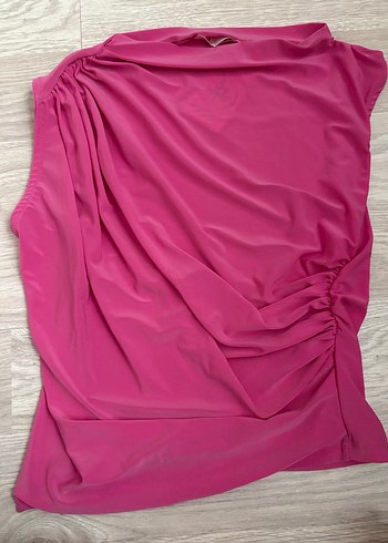 Pembe Drapeli Kayık Yaka Kolsuz Bluz