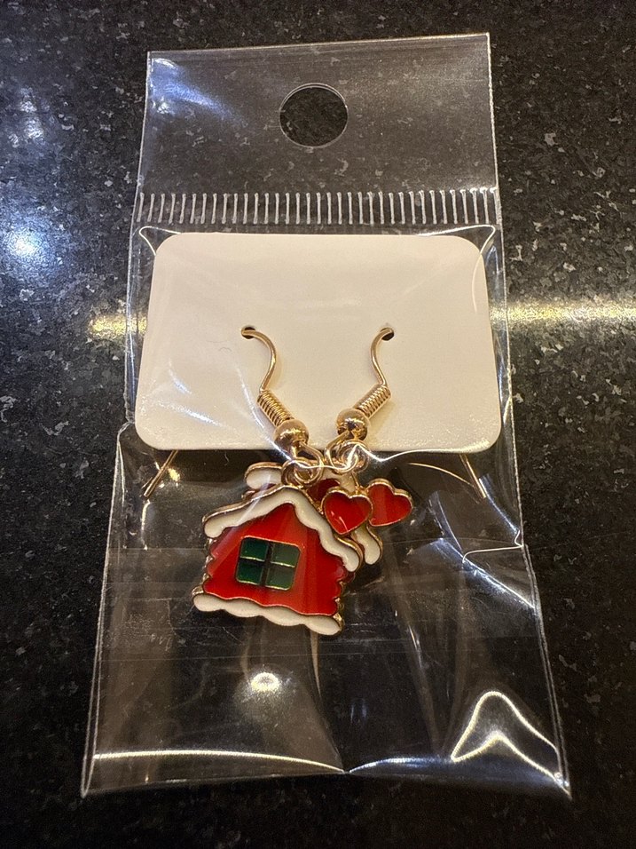 Kırmızı Kış Temalı Mini Ev Figürlü Küpeler - Görsel 3