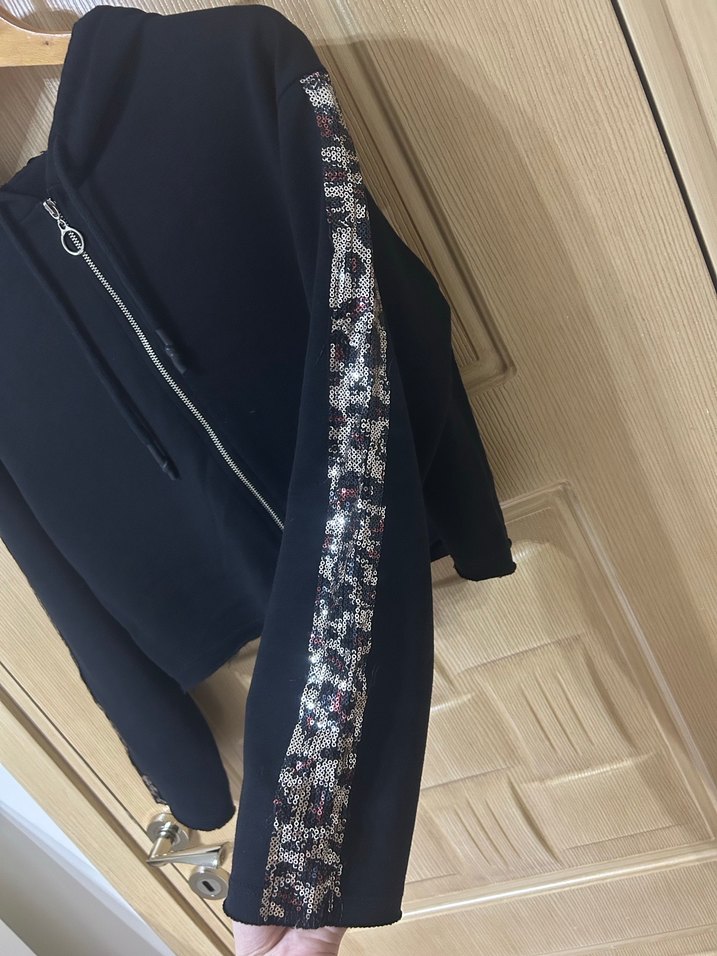 Crop Kapüşonlu Hırka - Görsel 4