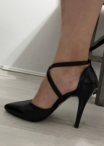 Diğer Siyah deri Bağcıklı Stiletto