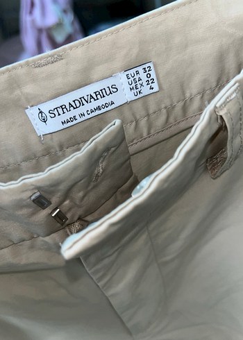 32 Beden Stradivarius Paraşüt Pantolon