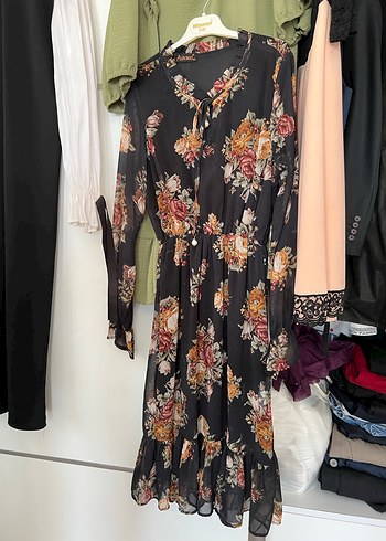 Çiçek Desenli Uzun Bohem Elbise - Görsel 3