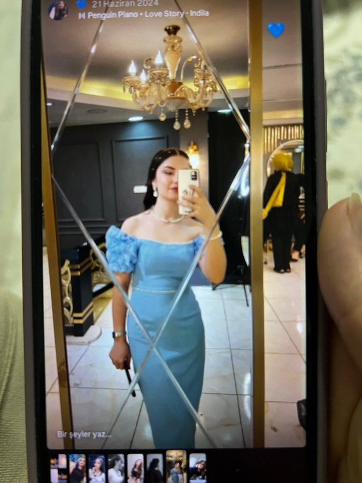 Mavi Straplez Midi Elbise Kadınlar İçin - Görsel 2