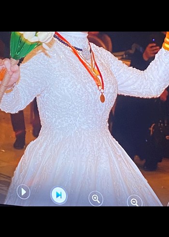 Uzun Kol Detaylı Vintage Prenses Gelinlik