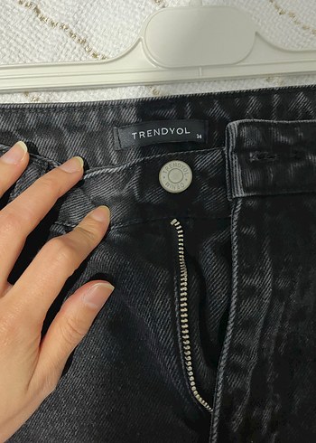 34 Beden Kadın Siyah Salaş Midi Denim Pantolon