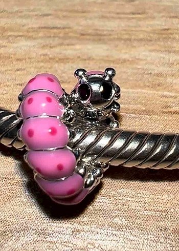 Pandora Pembe Sarmal Tırtıl Charm - Görsel 2